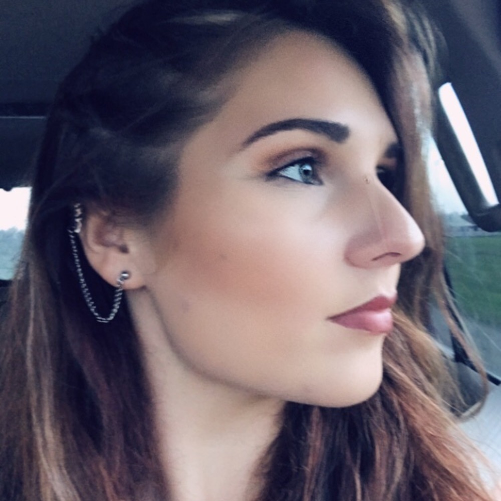 Meet your Posher, Melissa